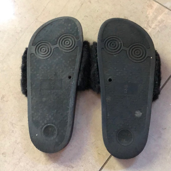 Steve Madden fuzzy slip ones - Picture 2 of 4